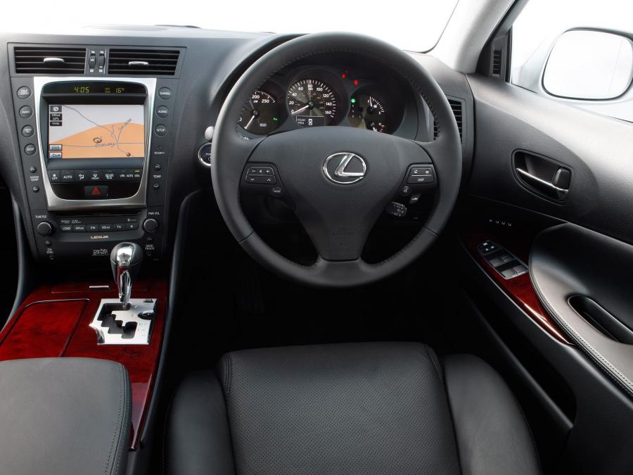  Lexus GS450h 2009 года  (UK) (фото 13 из 17)